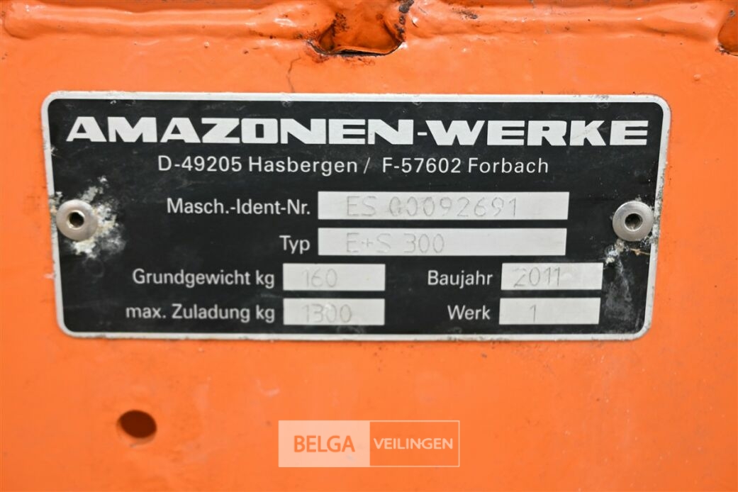 AMAZONE strooier voor achter tractor – foto 10 – kavel bij Belga Veilingen