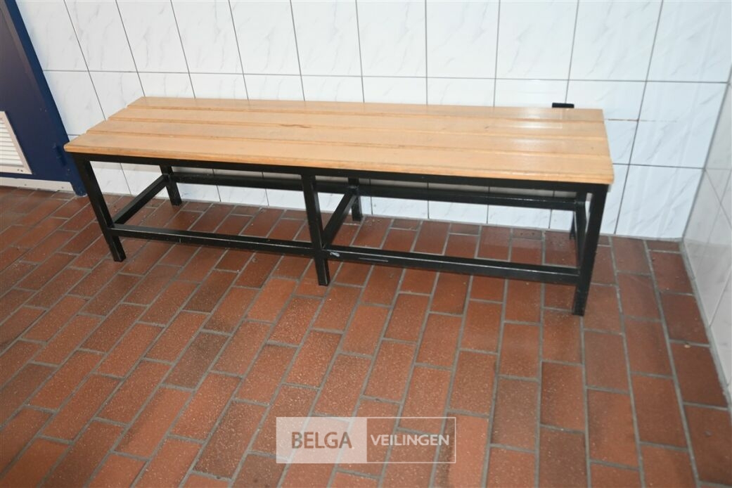 Inhoud lokaal – foto 3 – kavel bij Belga Veilingen