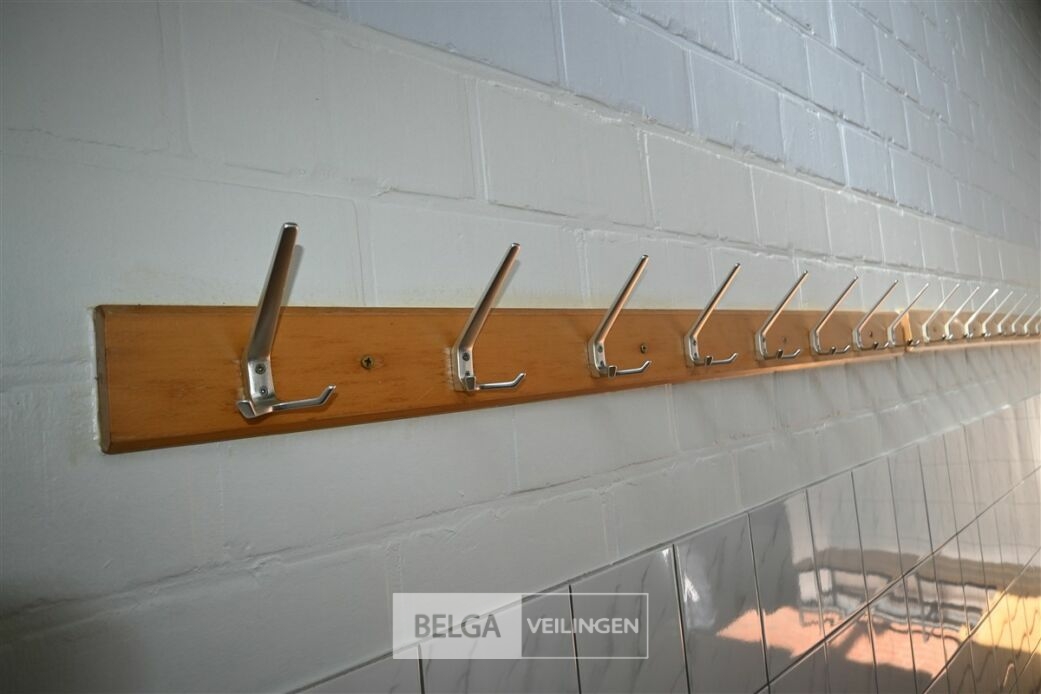 Inhoud lokaal – foto 5 – kavel bij Belga Veilingen