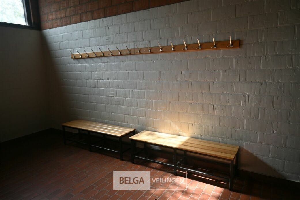 Inhoud lokaal – foto 7 – kavel bij Belga Veilingen