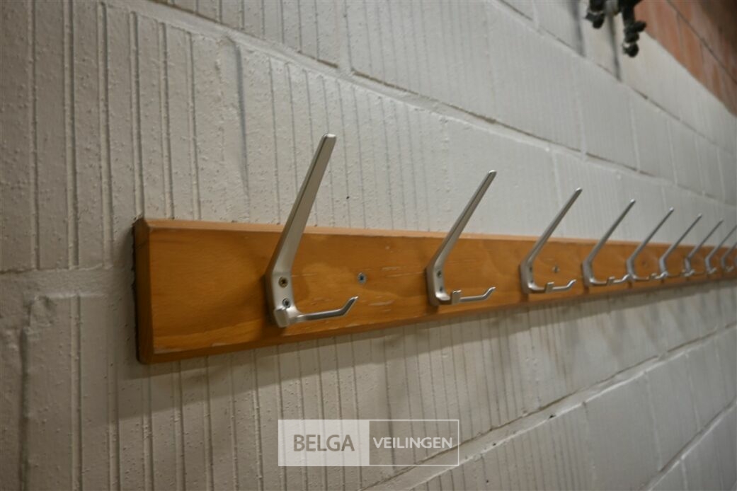 Inhoud lokaal – foto 6 – kavel bij Belga Veilingen
