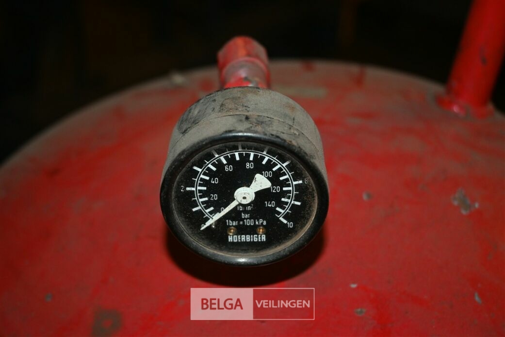 Luchtdrukton – foto 5 – kavel bij Belga Veilingen