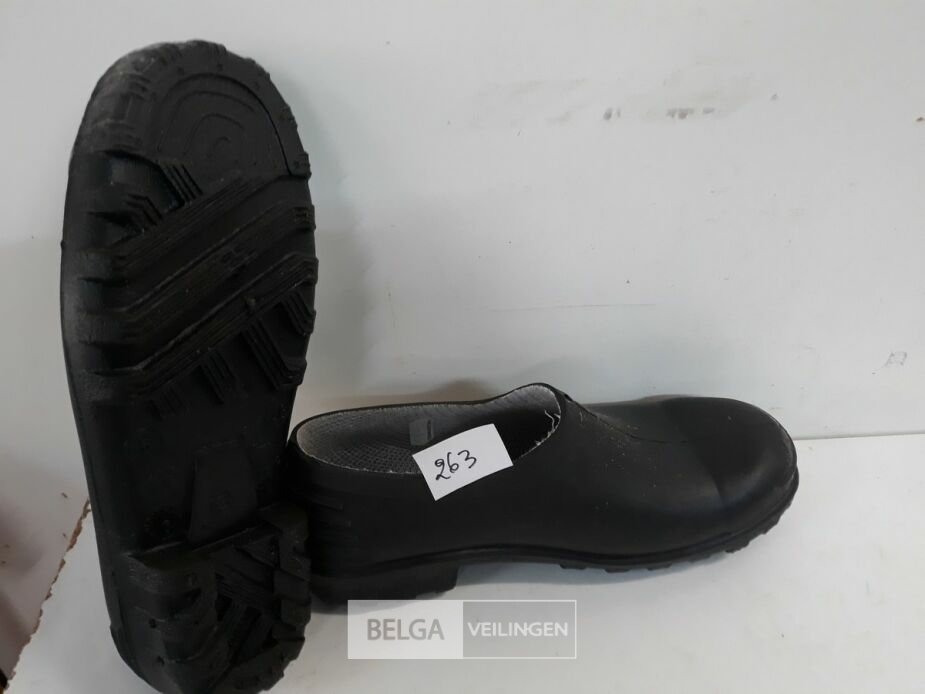 1 x Tuinklompjes rubber 38 Dunlop – foto 4 – kavel bij Belga Veilingen, Oudsbergen