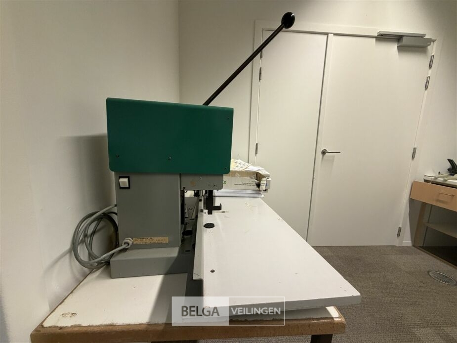 Papierboormachine ERNST NAGEL – foto 6 – kavel bij Belga Veilingen