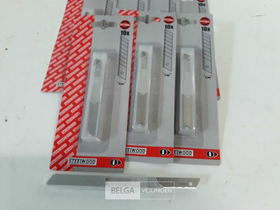 12 x Afbreek vervangmes 9 mm 10 stuks – foto 3 – kavel bij Belga Veilingen, Oudsbergen