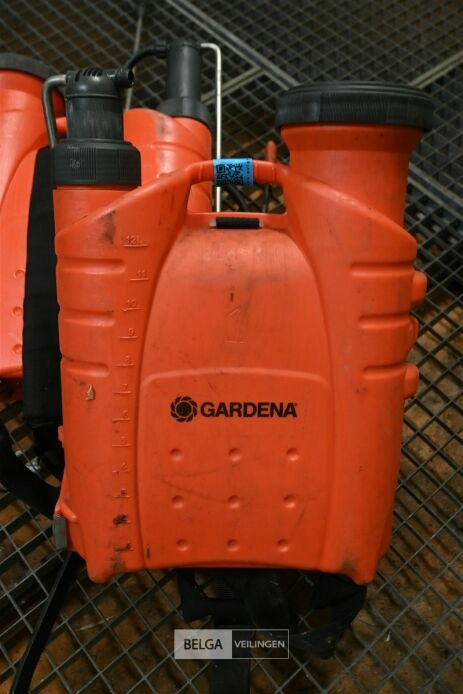 2x Rugsproeiers Gardena – foto 3 – kavel bij Belga Veilingen