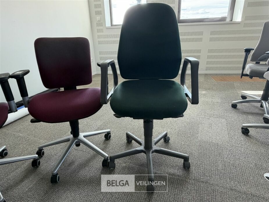 3x Bureaustoel – foto 5 – kavel bij Belga Veilingen