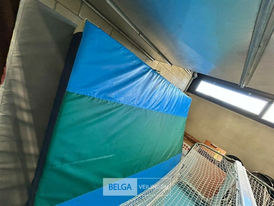 Valmat – foto 2 – kavel bij Belga Veilingen