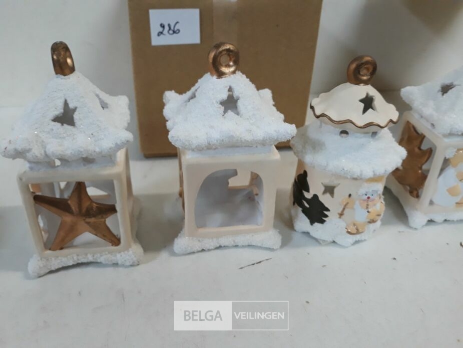 8 x T-lichthuisje winter 4 assorti – foto 4 – kavel bij Belga Veilingen, Oudsbergen
