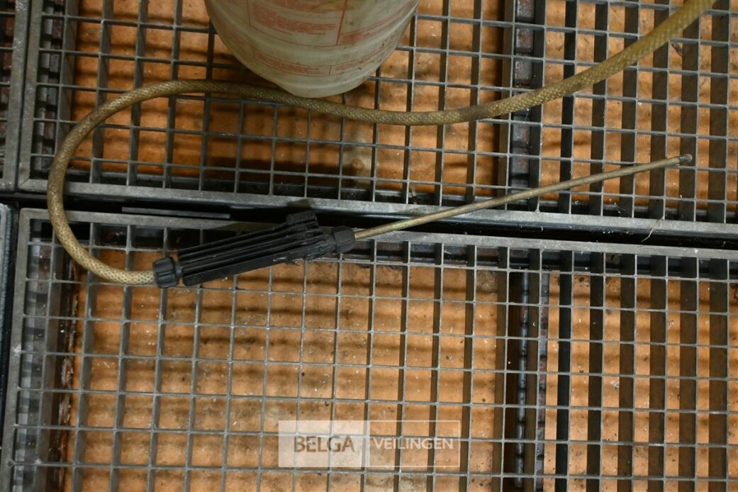 1 Sproeier BIRCHMEIER – foto 4 – kavel bij Belga Veilingen