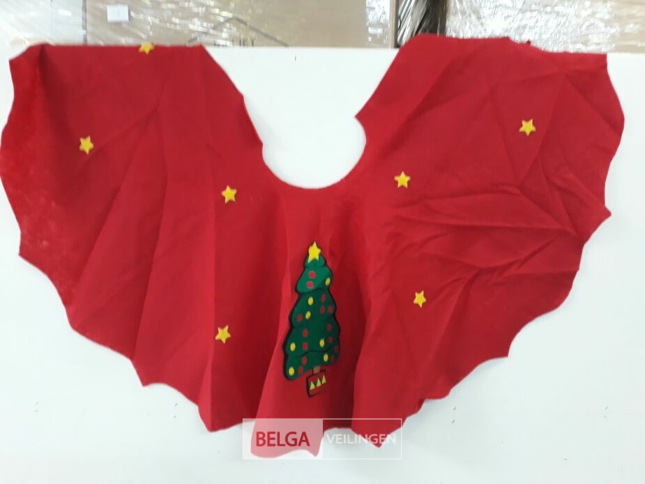 3 x Kleed voor voet kerstboom rood – foto 3 – kavel bij Belga Veilingen, Oudsbergen