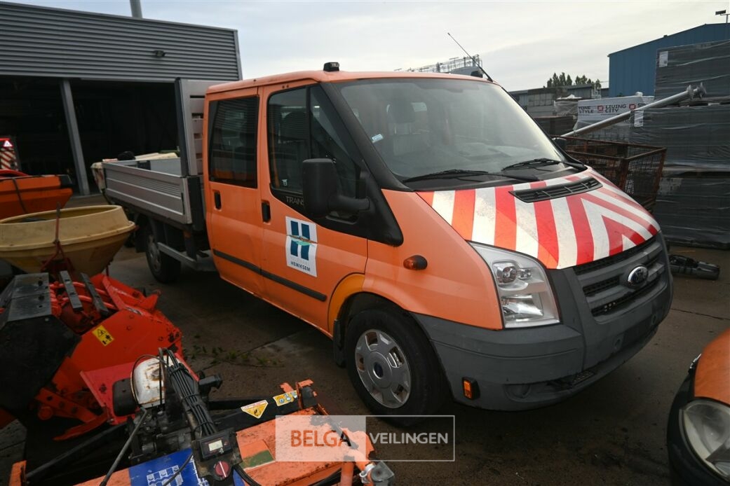 FORD TRANSIT lichte vrachtwagen met laadbak – foto 2 – kavel bij Belga Veilingen