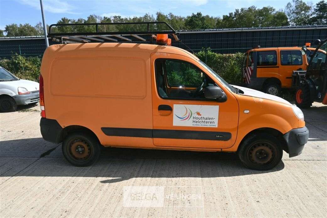 Lichte vracht Renault Kangoo – foto 3 – kavel bij Belga Veilingen
