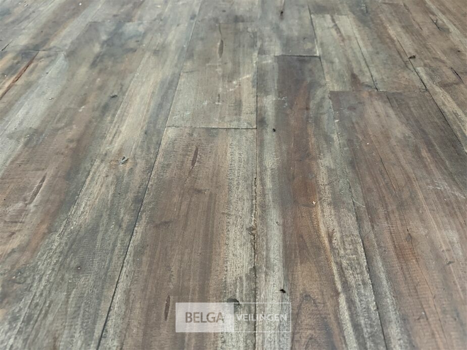 Industriële eettafel – foto 6 – kavel bij Belga Veilingen, Lummen