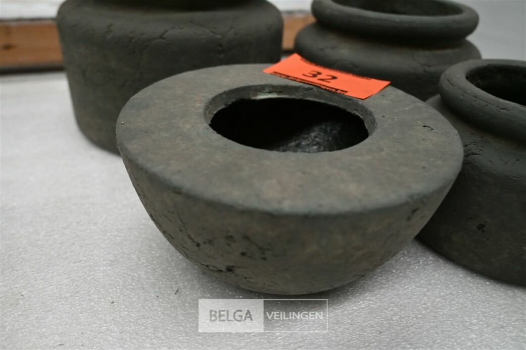 ± 4 Ronde bloempotten – foto 3 – kavel bij Belga Veilingen, Lummen