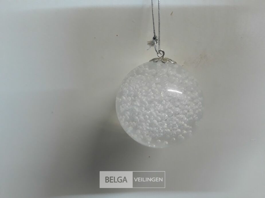 9 x Kerstbal acryl met luchtbellen 5,5 cm – foto 3 – kavel bij Belga Veilingen, Oudsbergen