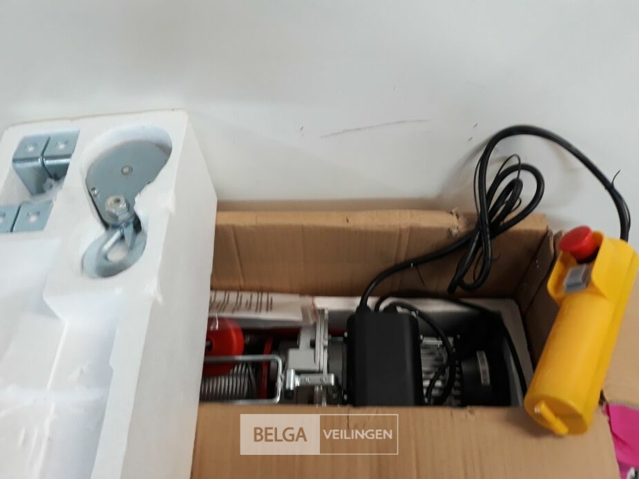 1 x Electrische takel 500-1000kg – foto 4 – kavel bij Belga Veilingen, Oudsbergen