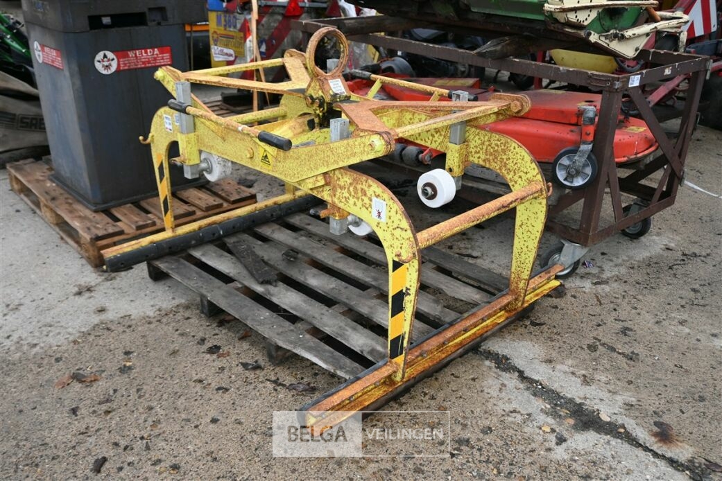 Stenenklem – foto 2 – kavel bij Belga Veilingen