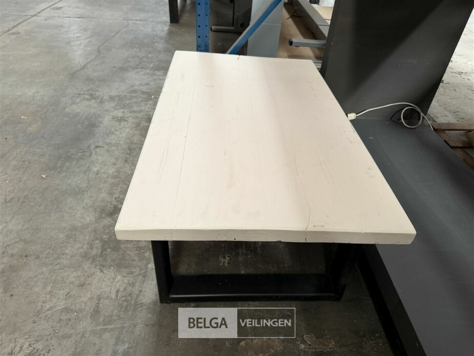 Salontafel – foto 5 – kavel bij Belga Veilingen, Lummen