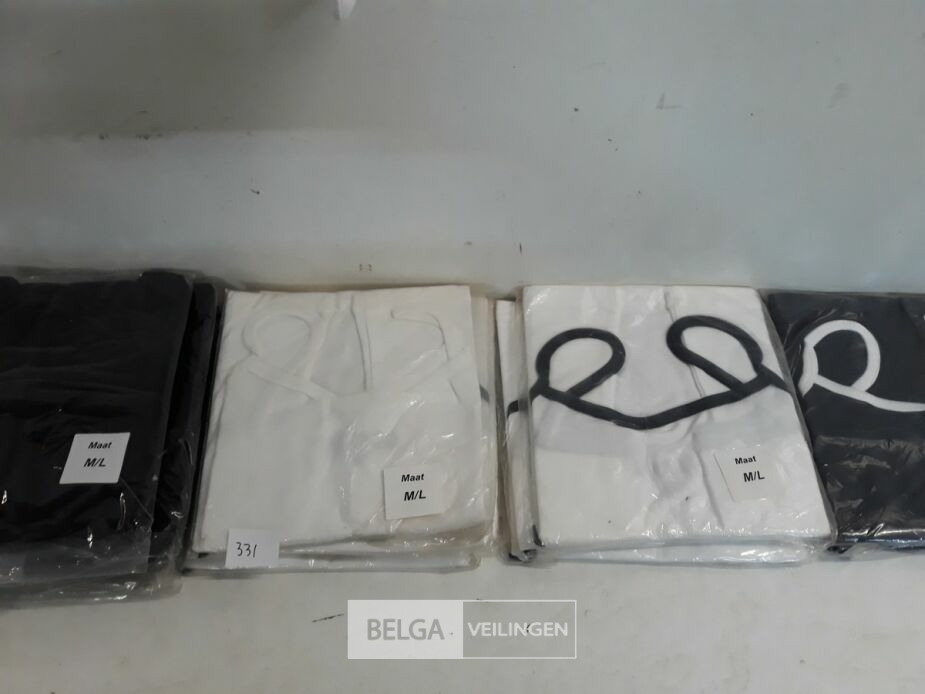 15 x Topje M/L mix kleuren – foto 3 – kavel bij Belga Veilingen, Oudsbergen