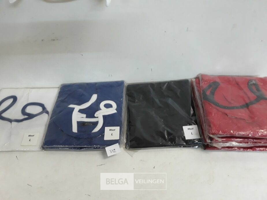 12 x Topje L mix kleuren – foto 4 – kavel bij Belga Veilingen, Oudsbergen