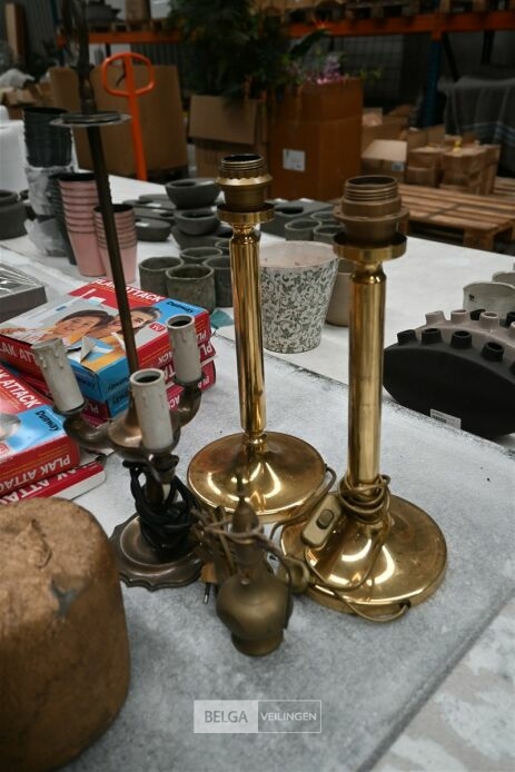 ± 3 Tafellampen – foto 3 – kavel bij Belga Veilingen, Lummen