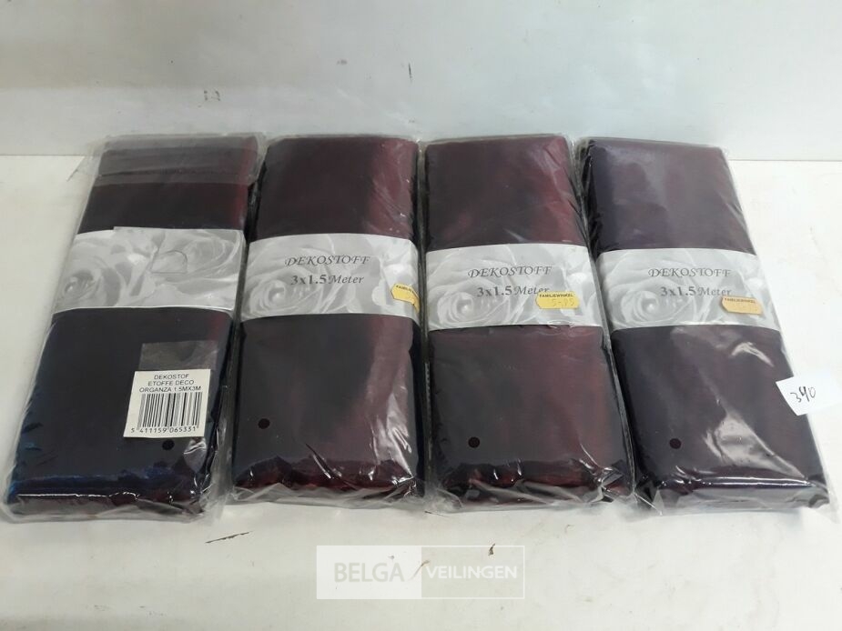 4 x Organza decostof bordeaux/paars 150x300 cm – foto 2 – kavel bij Belga Veilingen, Oudsbergen