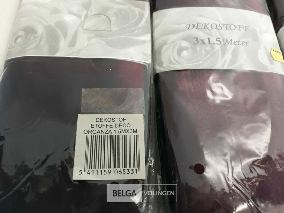 4 x Organza decostof bordeaux/paars 150x300 cm – foto 3 – kavel bij Belga Veilingen, Oudsbergen