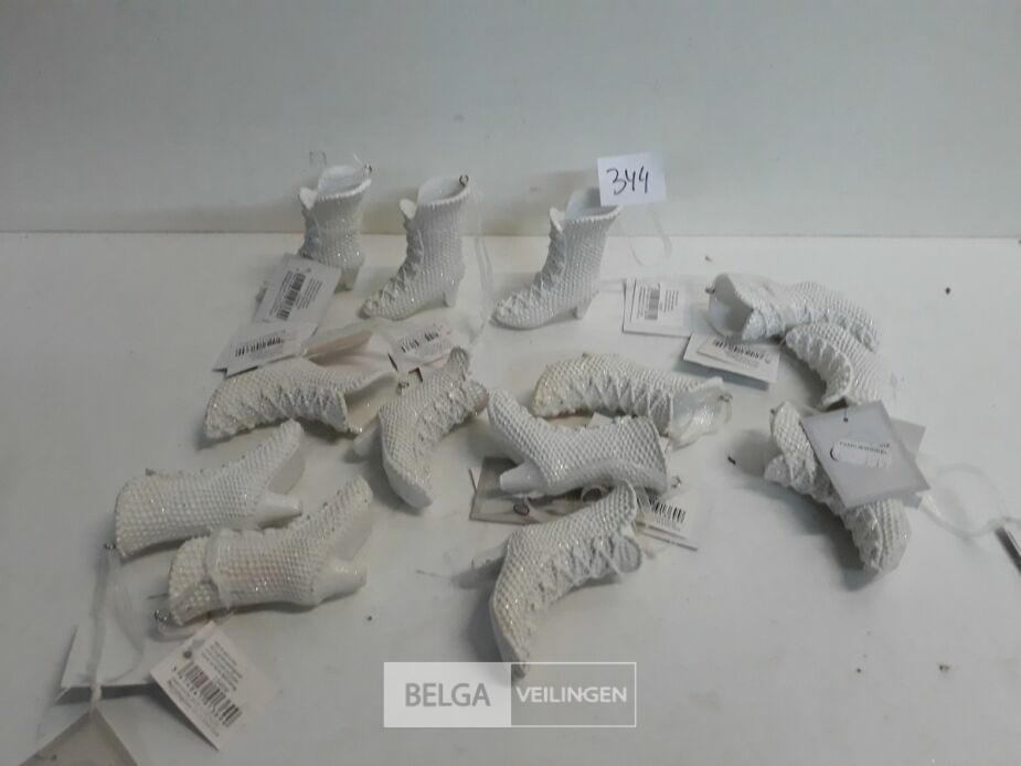 14 x Hangdeco laars wit 8 cm – foto 2 – kavel bij Belga Veilingen, Oudsbergen