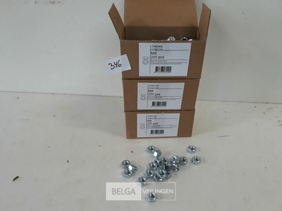 3 x Zeskantmoeren verzinkt M 8 200 stuks – foto 2 – kavel bij Belga Veilingen, Oudsbergen