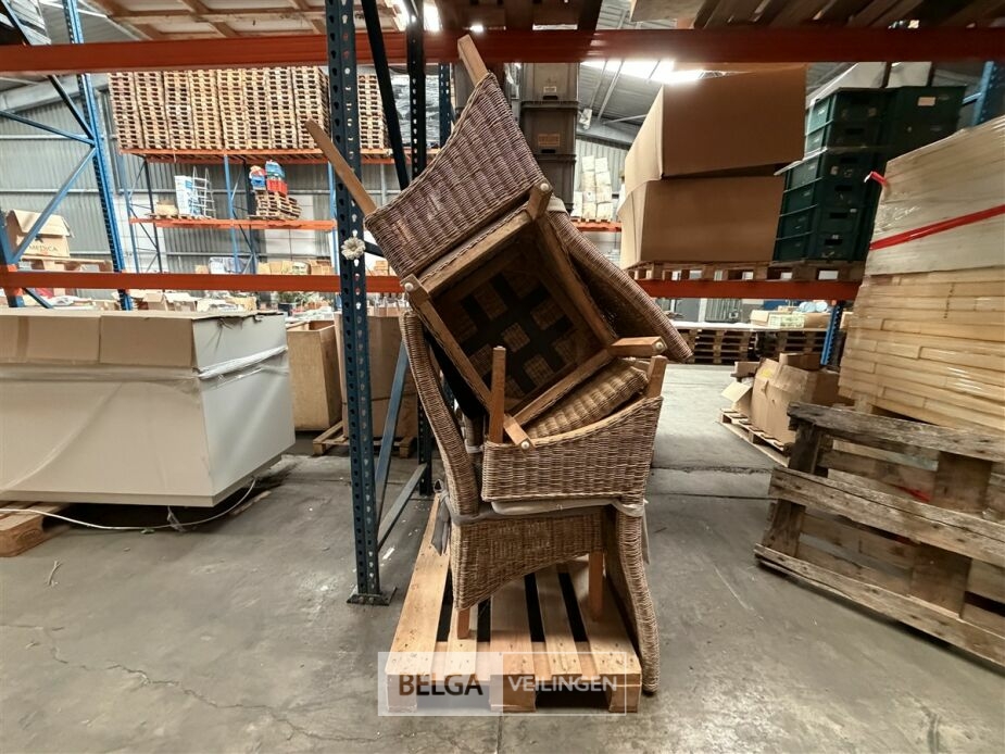 ± 8 Rieten stoelen – foto 2 – kavel bij Belga Veilingen, Lummen