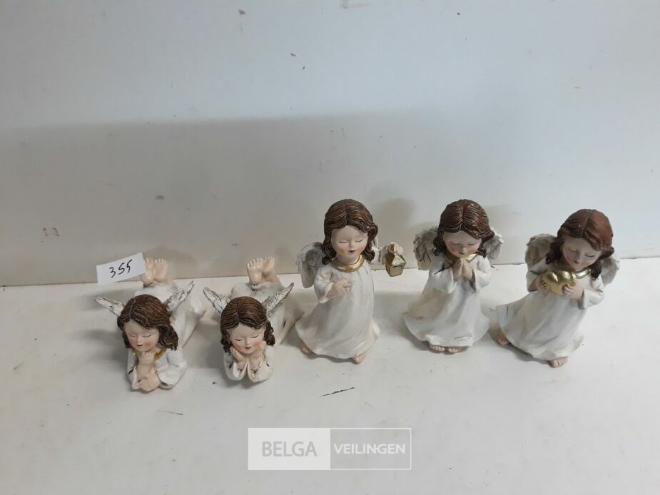 5 x Engel 2 x liggend 3 x staand – foto 2 – kavel bij Belga Veilingen, Oudsbergen