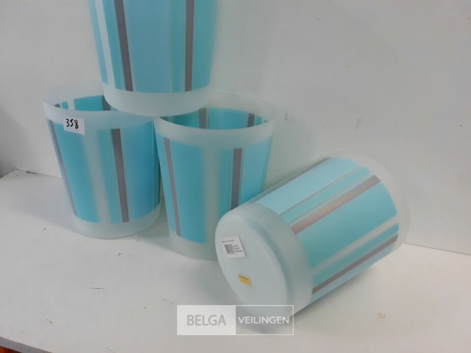 4 x Prullen mandje pvc – foto 3 – kavel bij Belga Veilingen, Oudsbergen