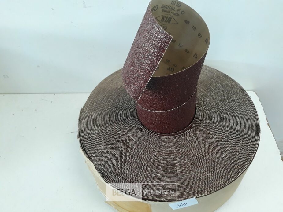 1 x Schuurpapier op rol K40 93mm x 50 M – foto 3 – kavel bij Belga Veilingen, Oudsbergen
