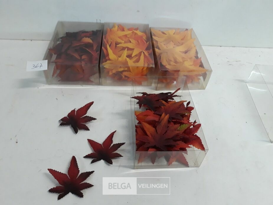 4 x Deco herfstblaadjes mix kleuren +/- 8 cm – foto 2 – kavel bij Belga Veilingen, Oudsbergen