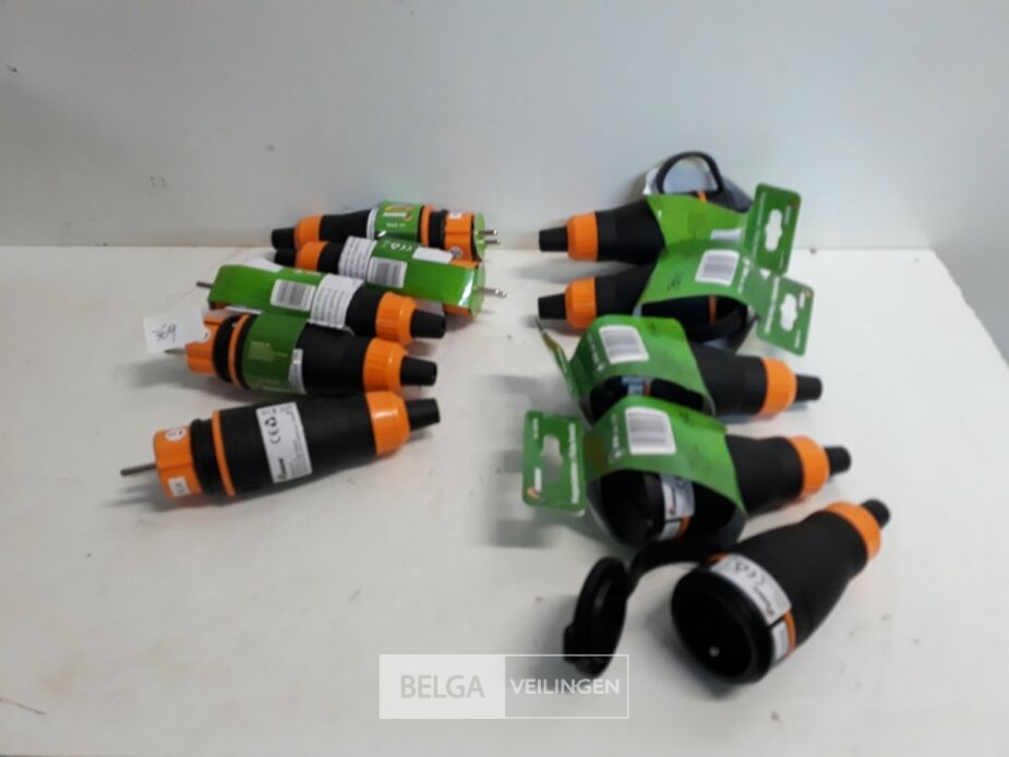5 x Stekker + 5 x tegenstekker rubber – foto 3 – kavel bij Belga Veilingen, Oudsbergen