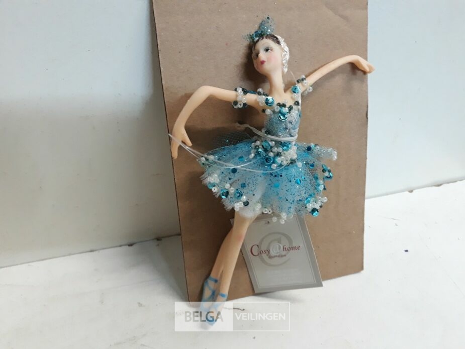 5 x Ballerina hangdeco 16 cm – foto 3 – kavel bij Belga Veilingen, Oudsbergen