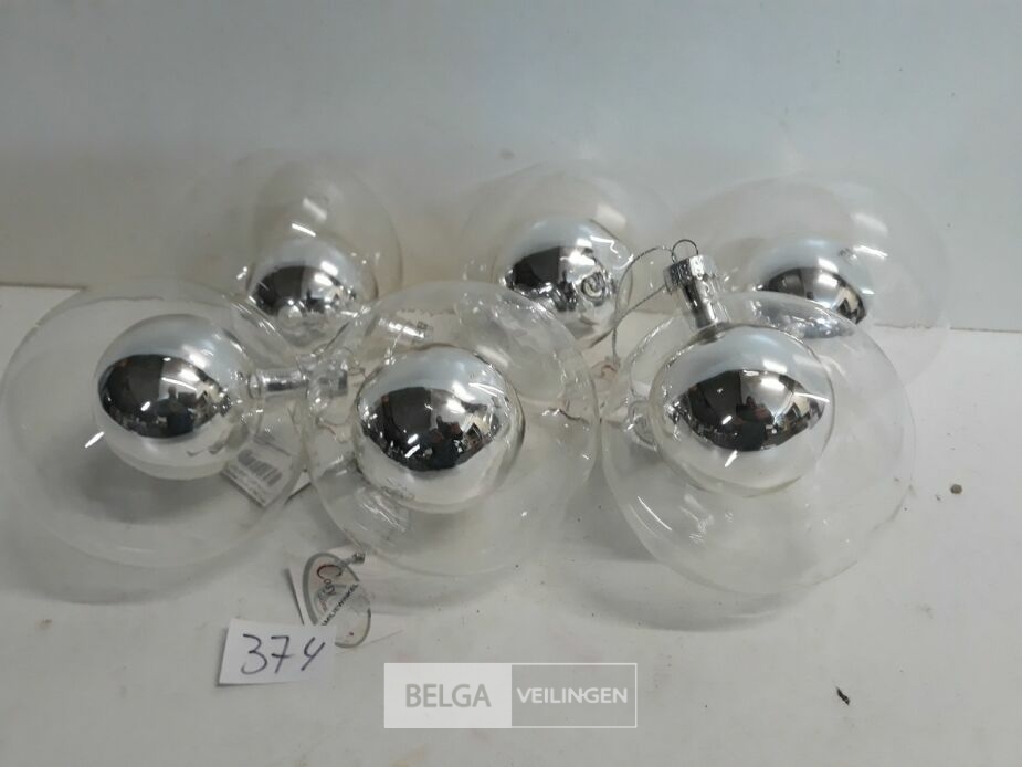5 x Kerstbal glas 10 cm transparant met mini zilveren bal – foto 2 – kavel bij Belga Veilingen, Oudsbergen