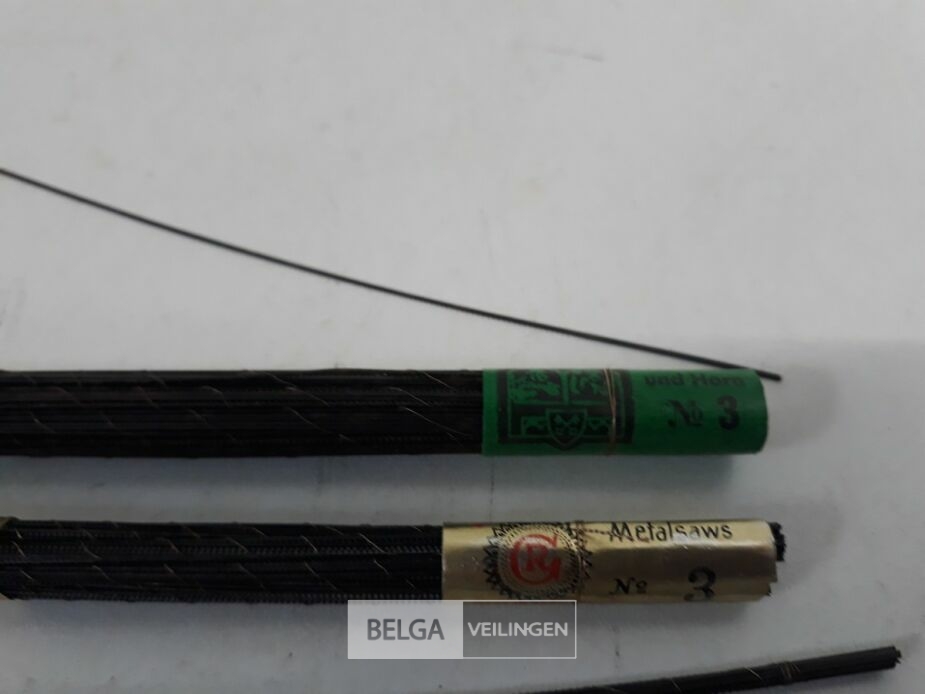 2 x Vervangblad voor figuurzaag 144 stuks 2 assorti – foto 3 – kavel bij Belga Veilingen, Oudsbergen