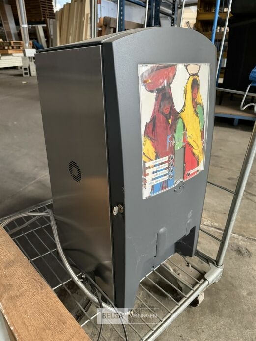 KEMA IEV koffiemachine – foto 3 – kavel bij Belga Veilingen, Lummen
