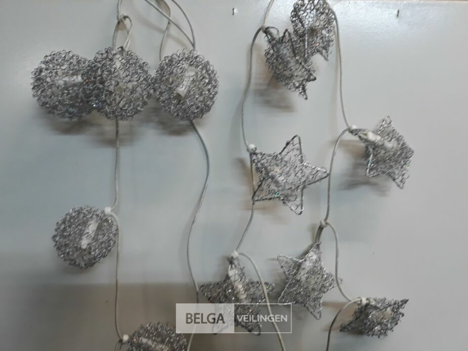 8 x Kerstverlichting 10 Lampen zilver ster/bal – foto 3 – kavel bij Belga Veilingen, Oudsbergen