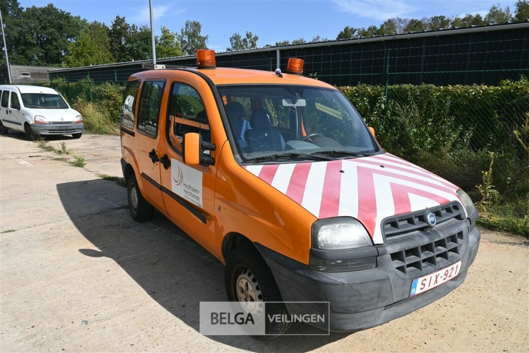 Lichte vracht FIAT Doblo – foto 2 – kavel bij Belga Veilingen