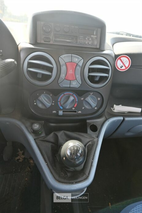 Lichte vracht FIAT Doblo – foto 9 – kavel bij Belga Veilingen