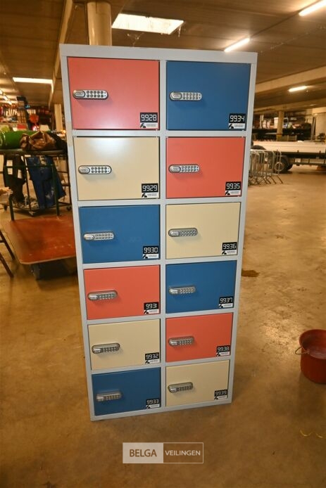 2x Lockerkasten – foto 3 – kavel bij Belga Veilingen