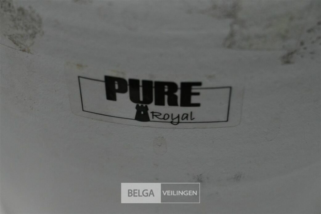 ± 3 Witte vazen – foto 5 – kavel bij Belga Veilingen, Lummen