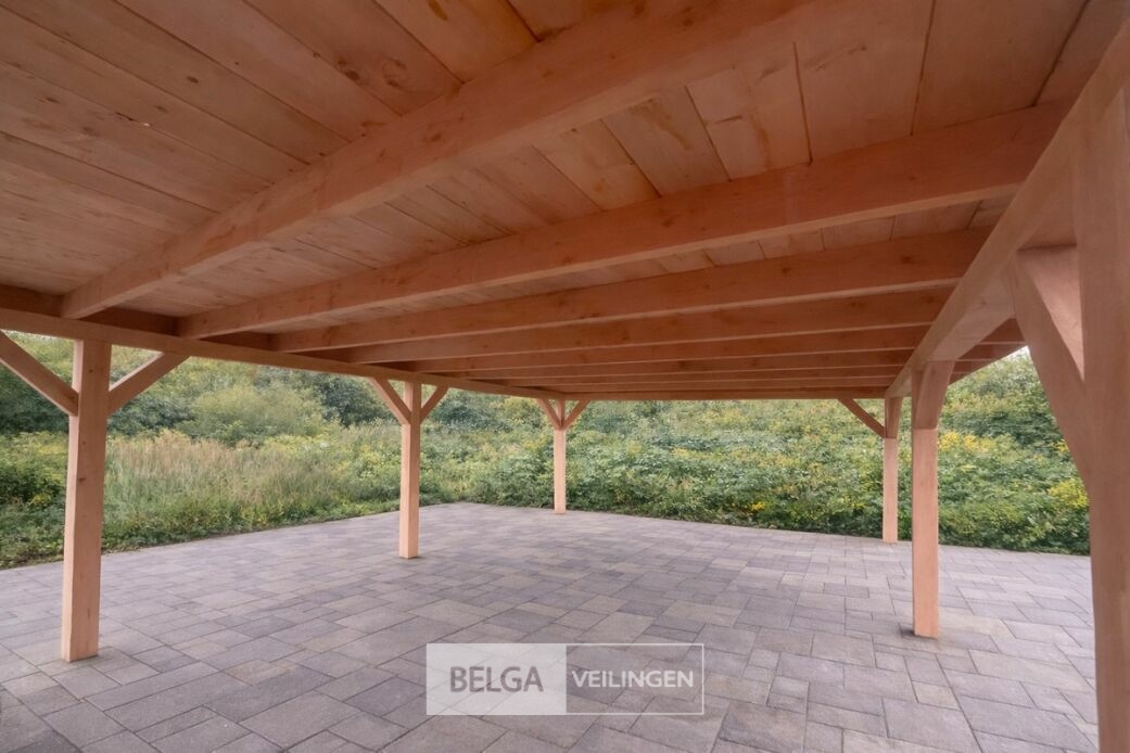 Buitenverblijf afm 1500x500cm – foto 2 – kavel bij Belga Veilingen, Lummen