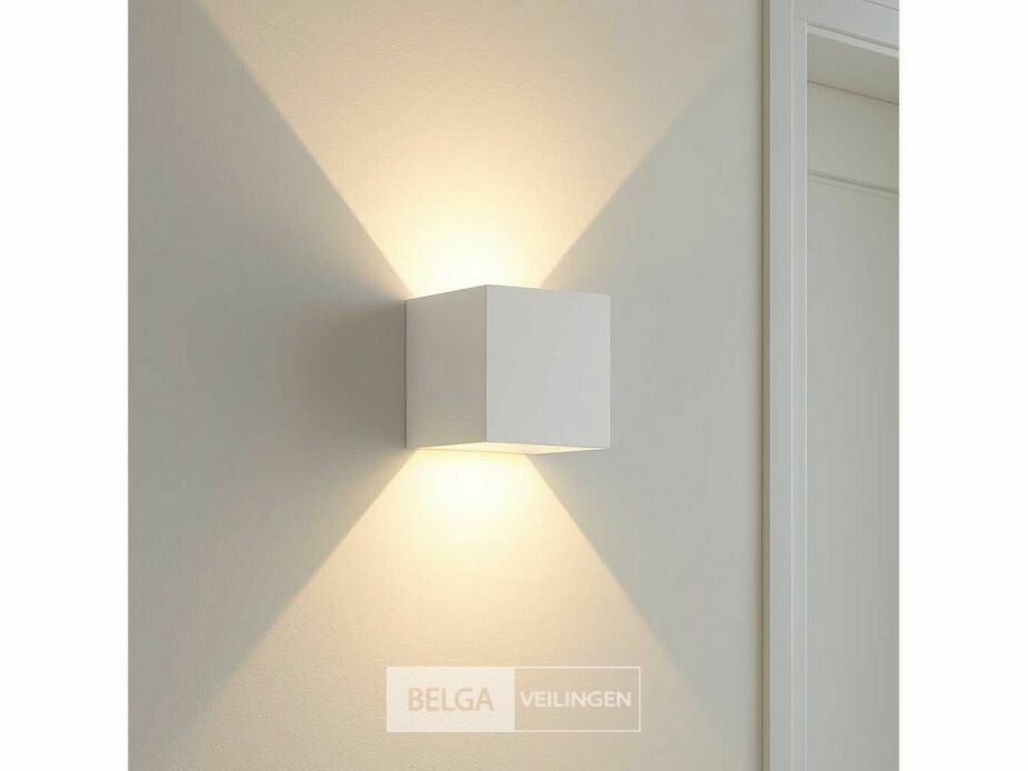 6 x Wandlamp – Tweerichtings LED – Kubus – 2 x 5W – Wit – foto 3 – kavel bij Belga Veilingen