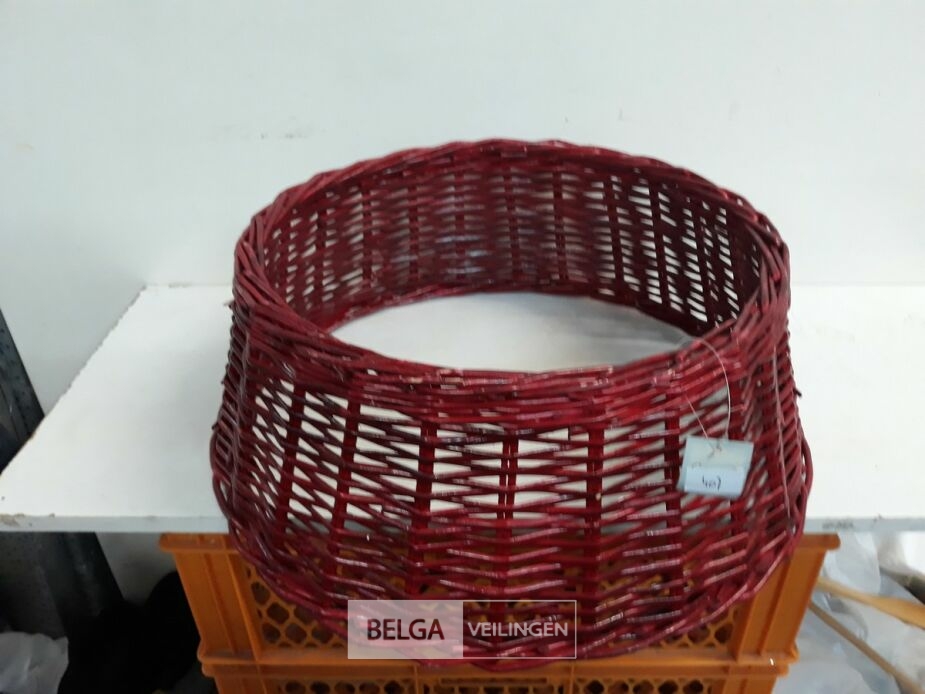 1 x Rieten kerstboomhuls rood 50 cm – foto 2 – kavel bij Belga Veilingen, Oudsbergen