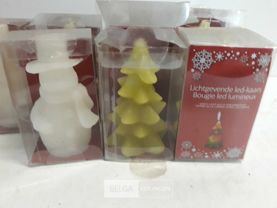 13 x LED kaars 9 cm 2 assorti – foto 3 – kavel bij Belga Veilingen, Oudsbergen