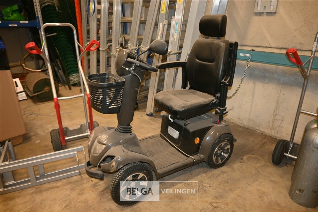CAPRO scootmobiel – foto 2 – kavel bij Belga Veilingen